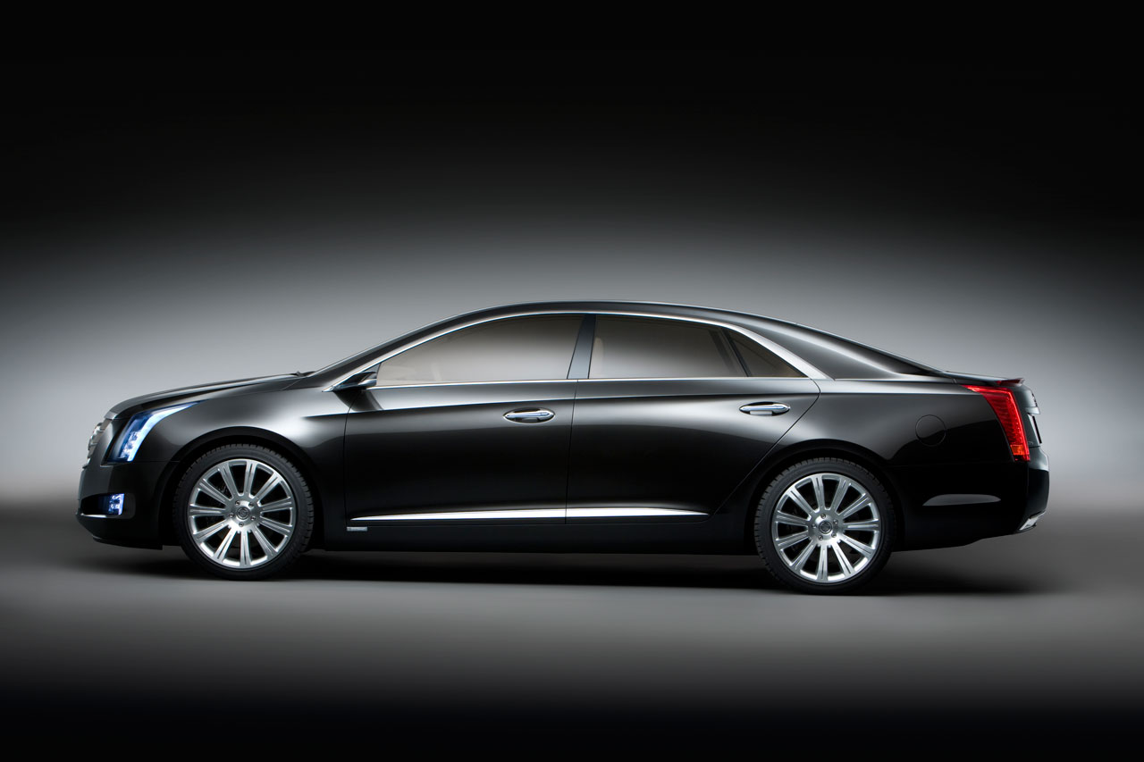 Cadillac XTS Platinum, 2010