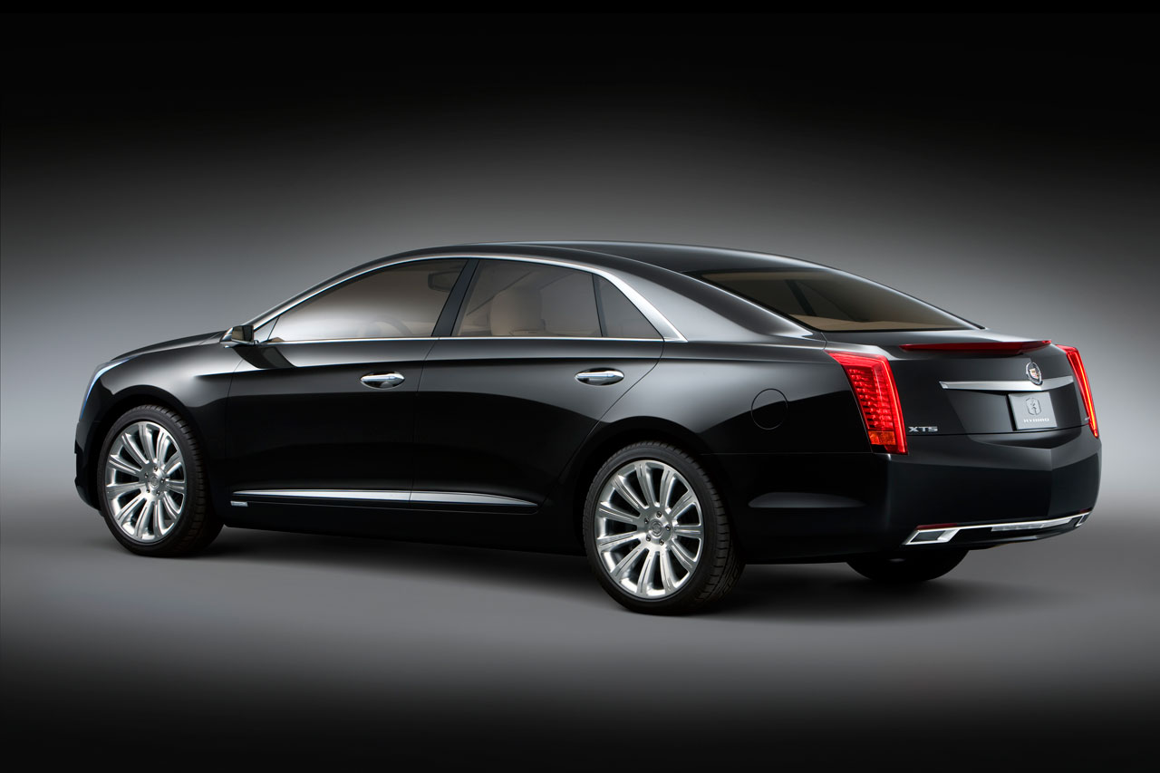 Cadillac XTS Platinum, 2010