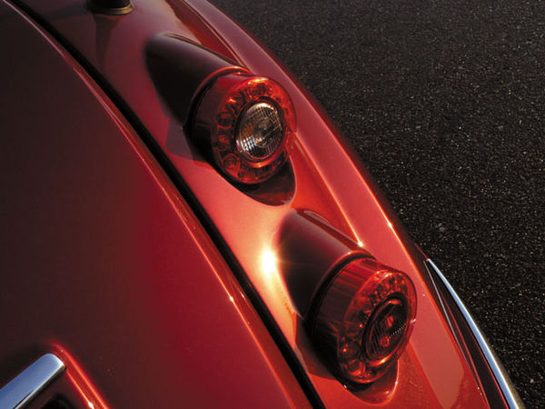 Mitsuoka Himiko (2008)