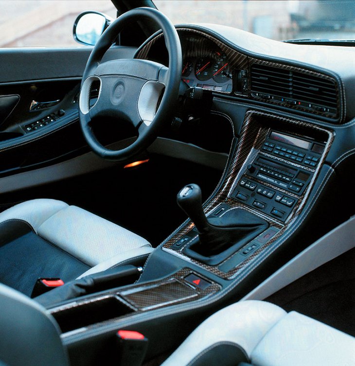Volga V12 Coupe (2001): Ностальгия по настоящему