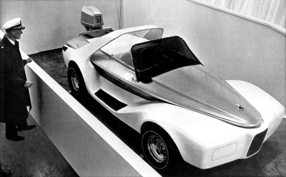 Evinrude Lakester designed by Brooks Stevens (1970)