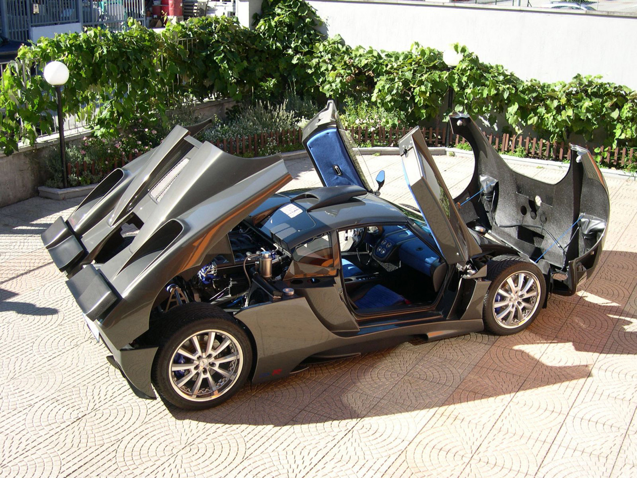 Simbol Lavazza GTX-R (2010): Ferrari Enzo для оригиналов