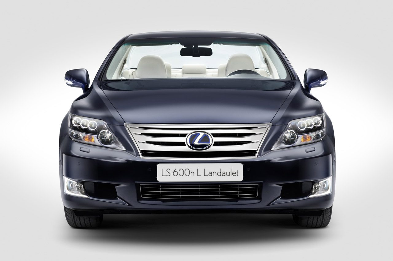 Lexus LS 600h Landaulet (2011): Редкий кузов для монархов