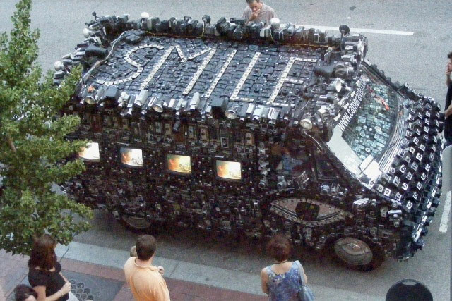 Camera Van: Внимание, сейчас вылетят птички!