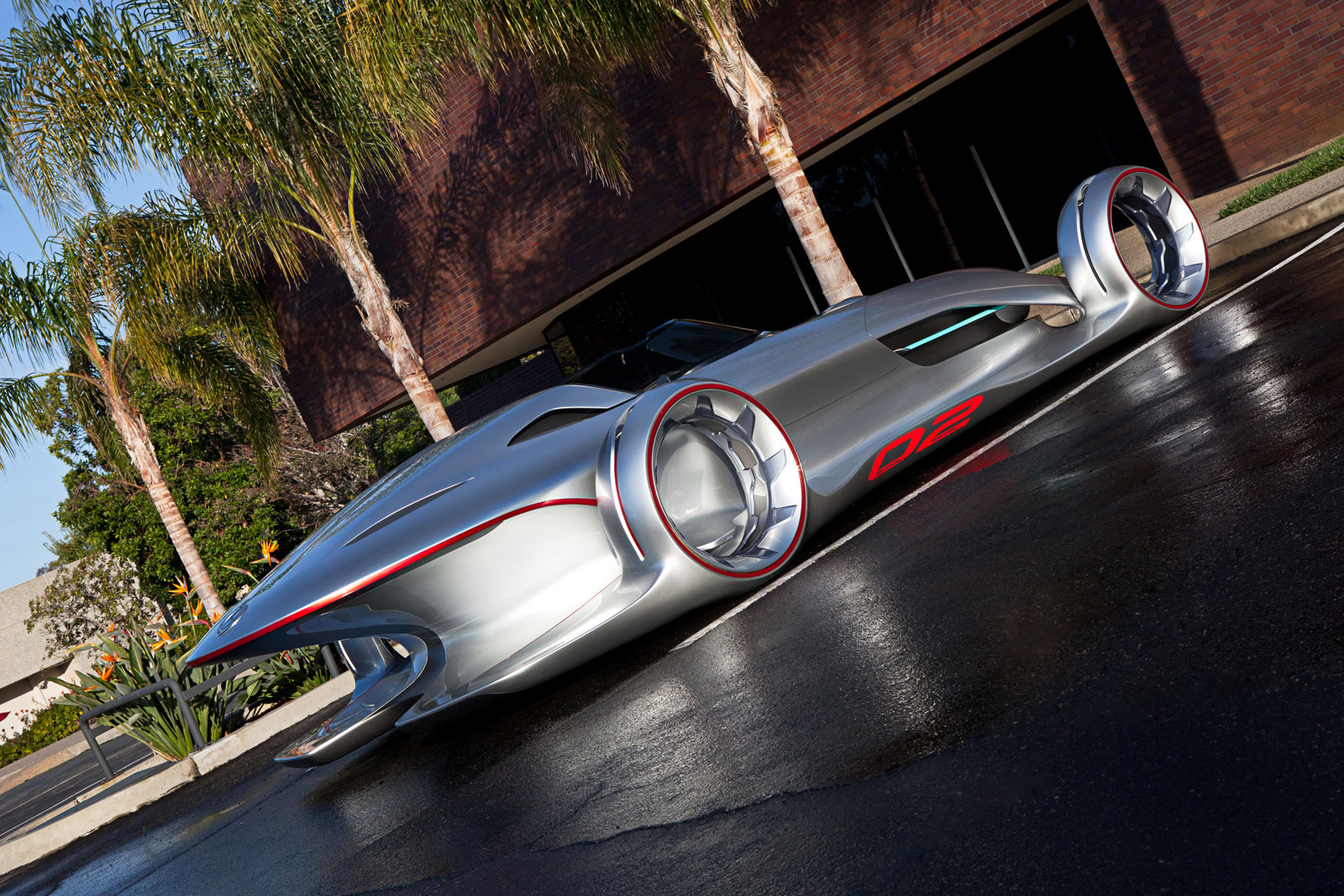 LA Design Challenge (2011): Mercedes-Benz Silver Arrow Concept