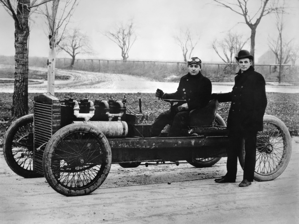 Henry Ford and Barney Oldfield with Old 999, 1902
