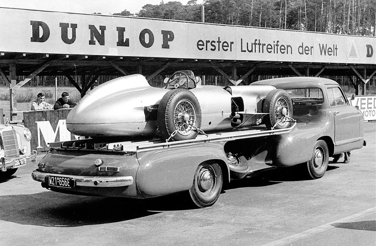 Test drives on the Hockenheimring, 1955. Mercedes-Benz racing car transporter “Blue Wonder” carrying a W 196 R Monoposto Formula One racing car.