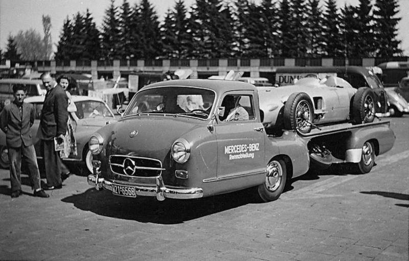 Mercedes Benz “Blue Wonder” racing-car transporter (1954)