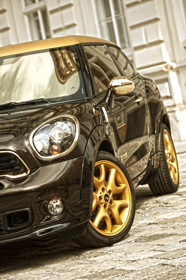 Life Ball Mini Paceman by Roberto Cavalli (2013)