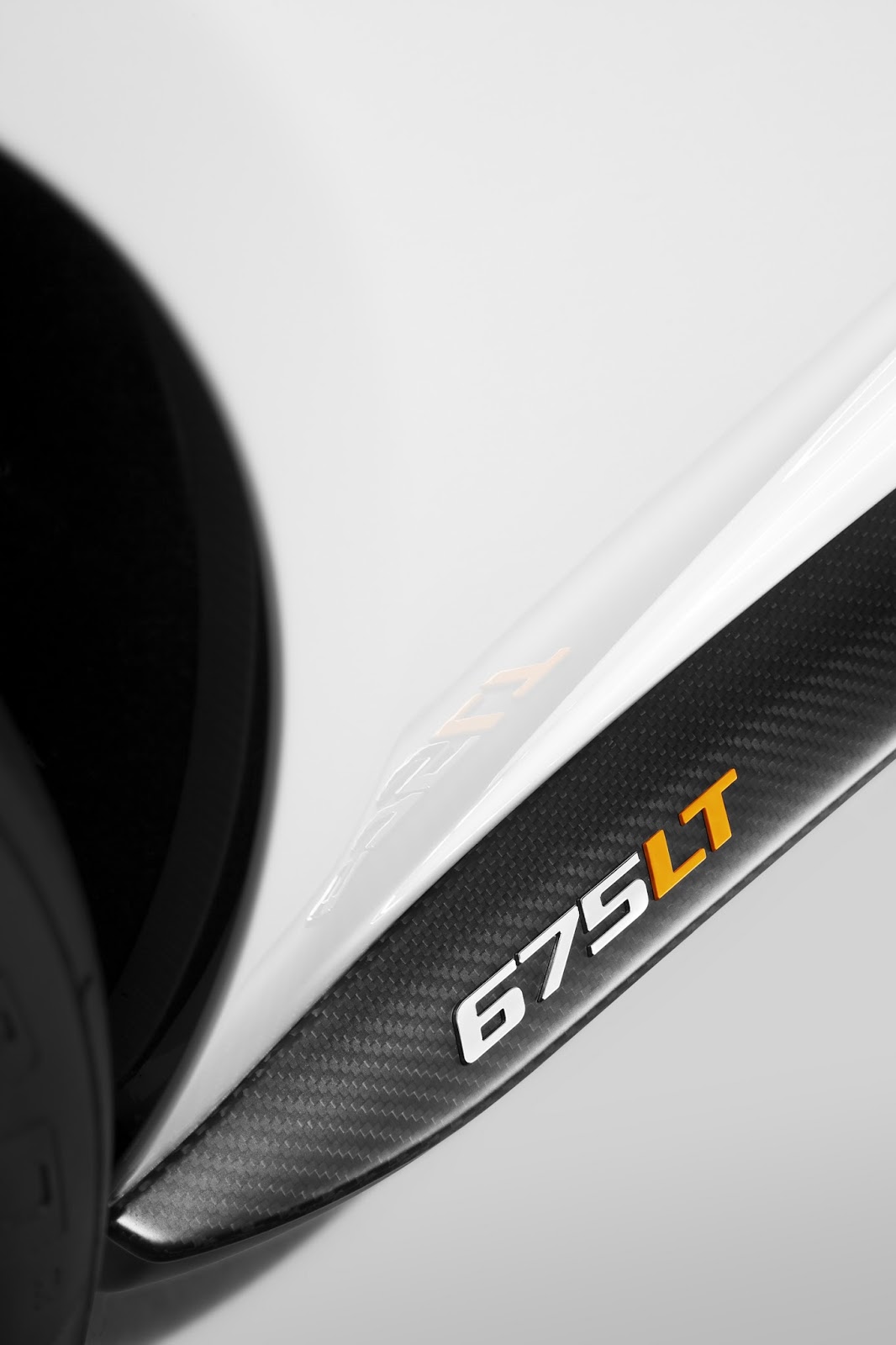  McLaren 675LT (2015)