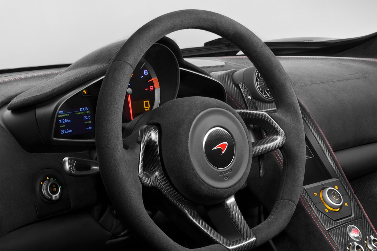  McLaren 675LT (2015)