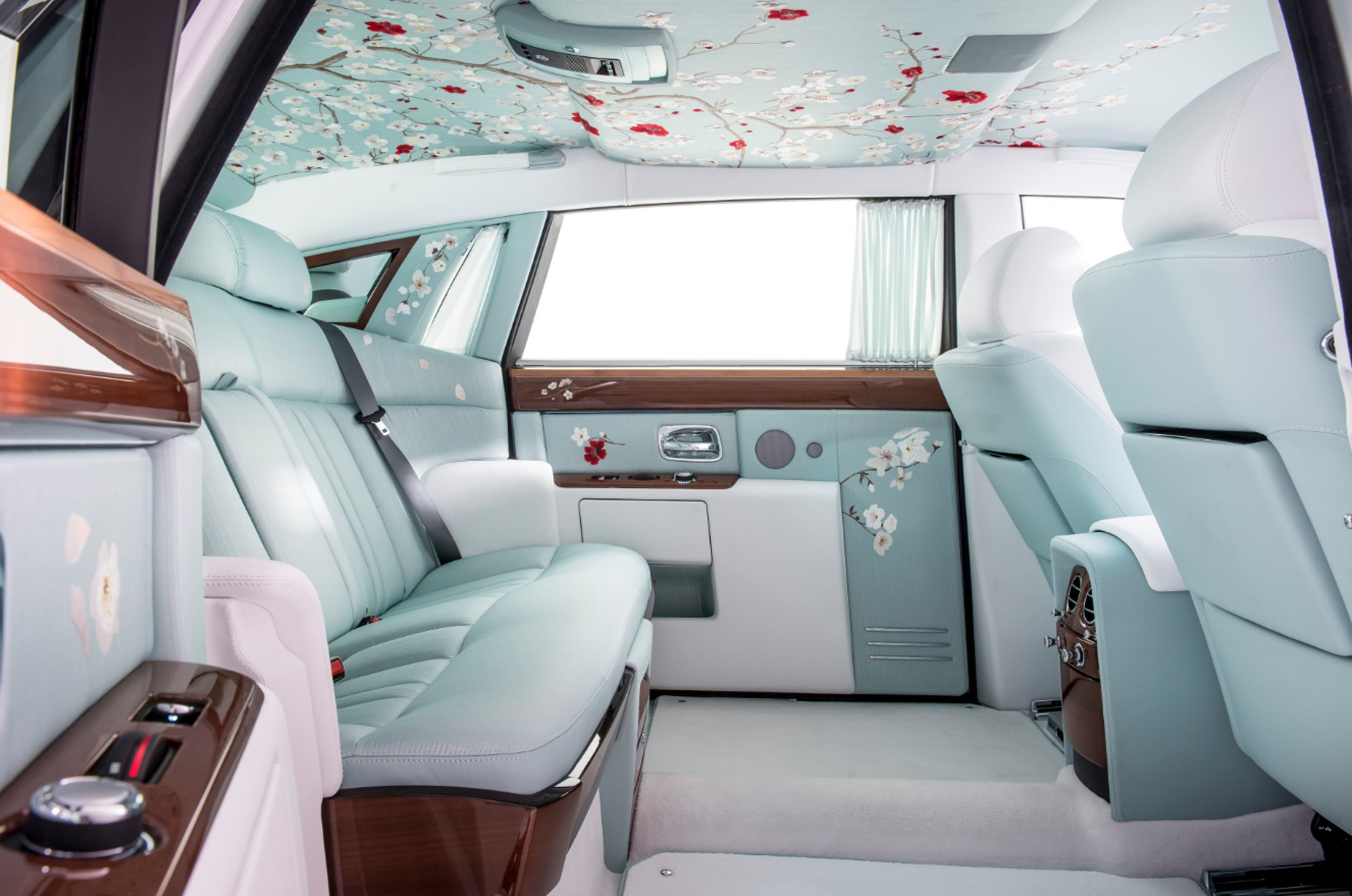 Rolls-Royce Phantom Serenity (2015)