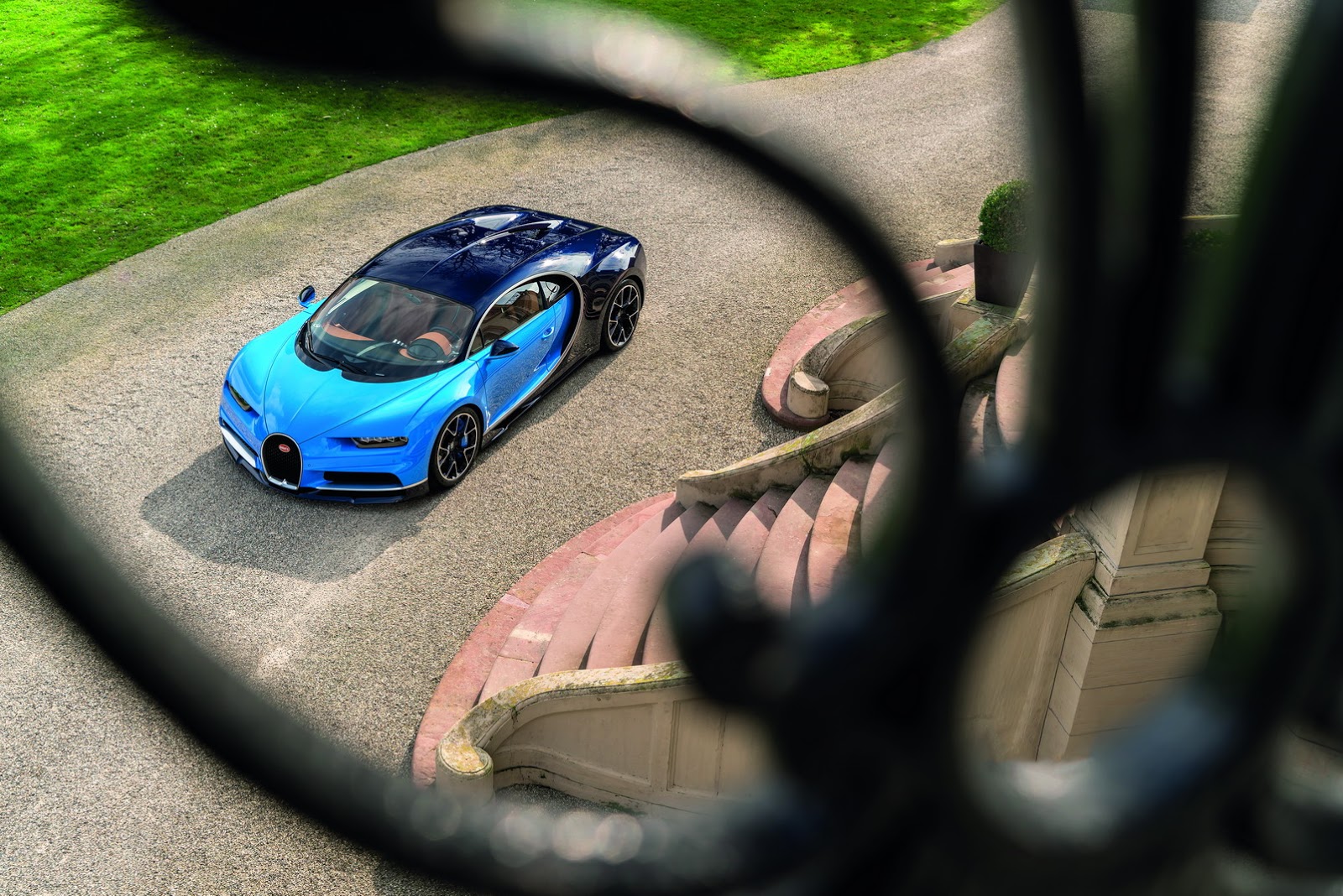 Bugatti Chiron (2016)