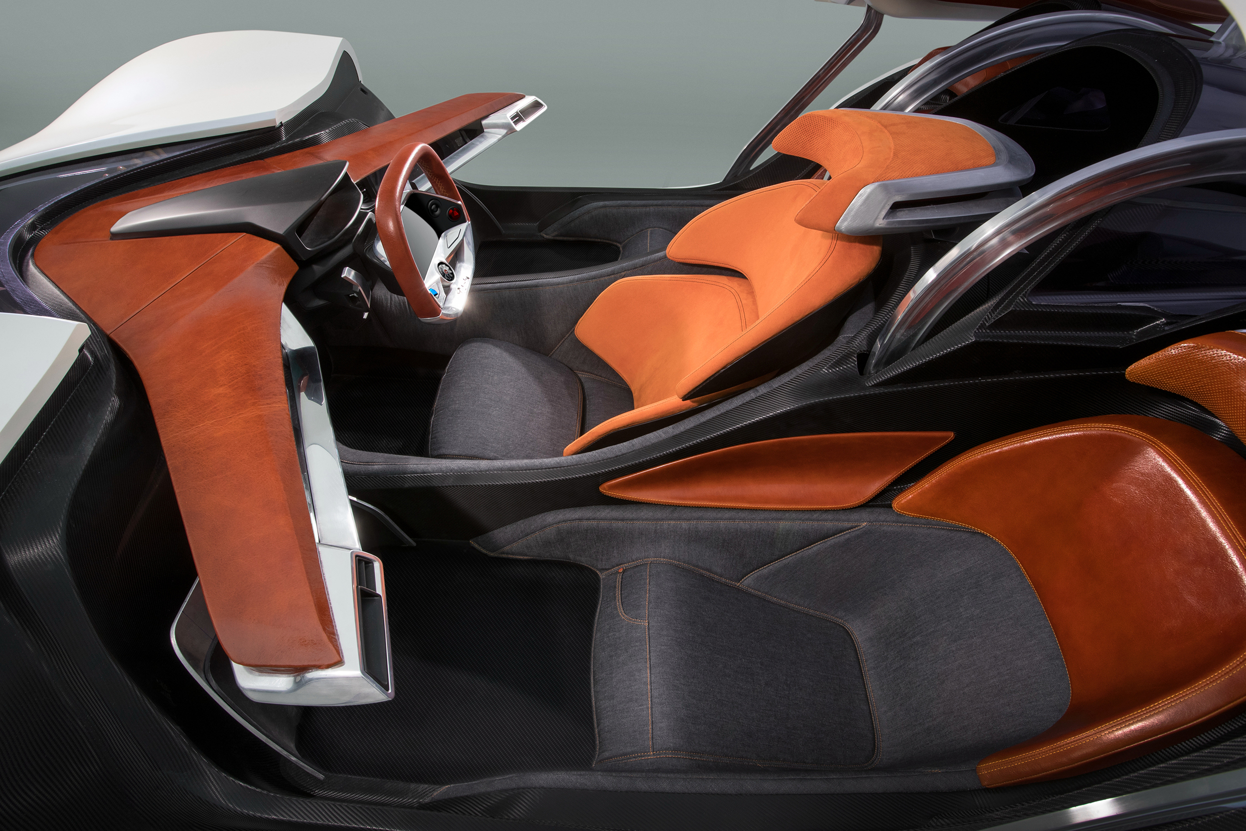 Techrules Ren (2017): Designed by Giorgetto and Fabrizio Giugiaro - Interior