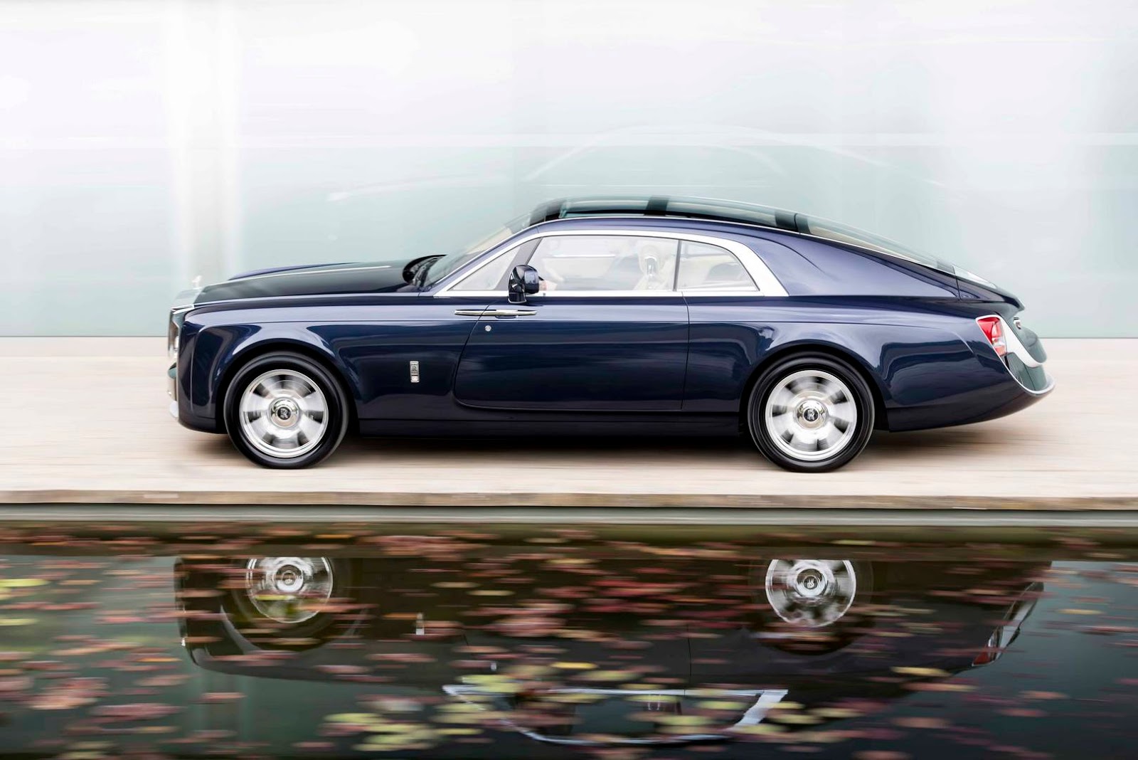 Rolls-Royce Sweptail (2017)