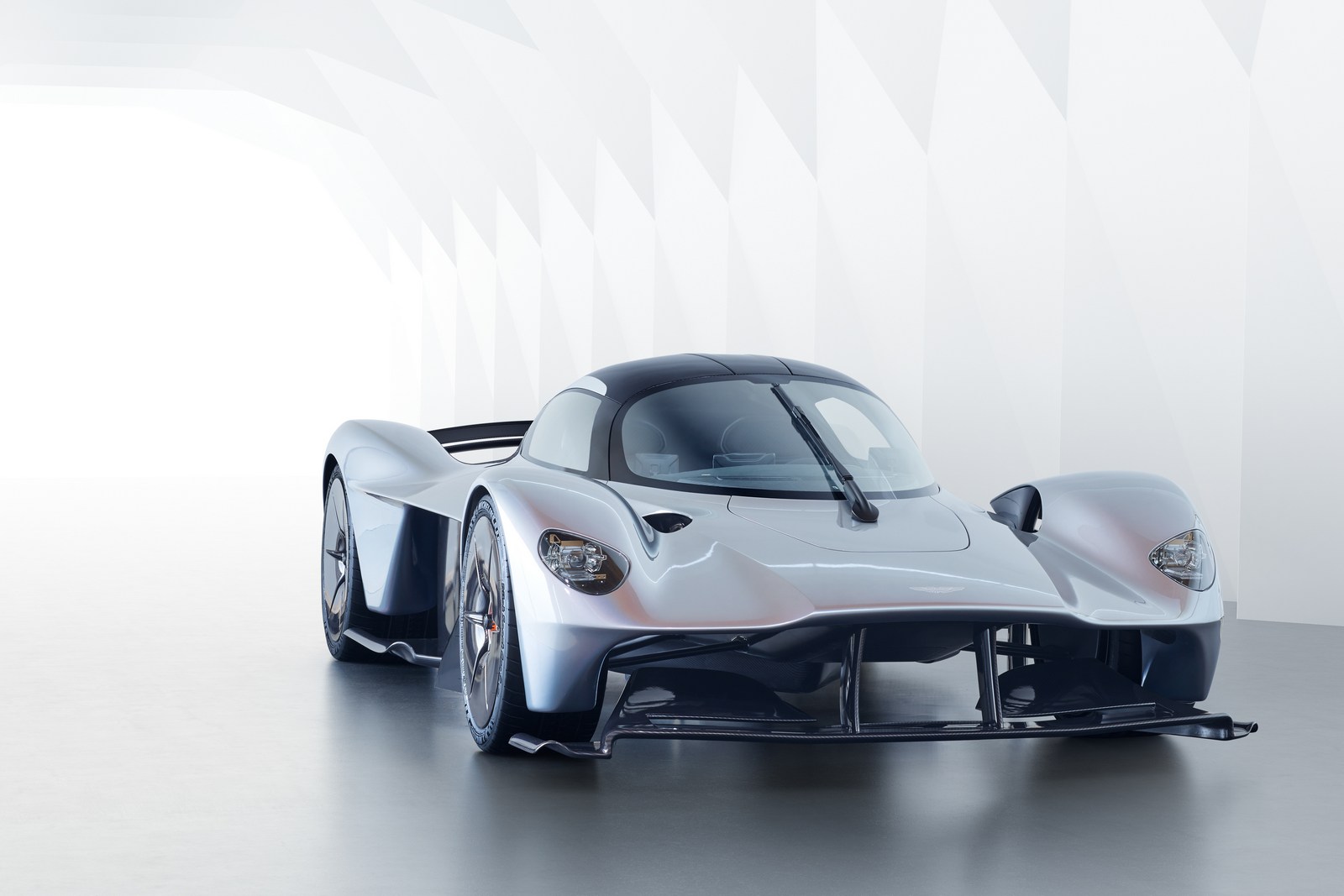 Aston Martin Valkyrie (2017)