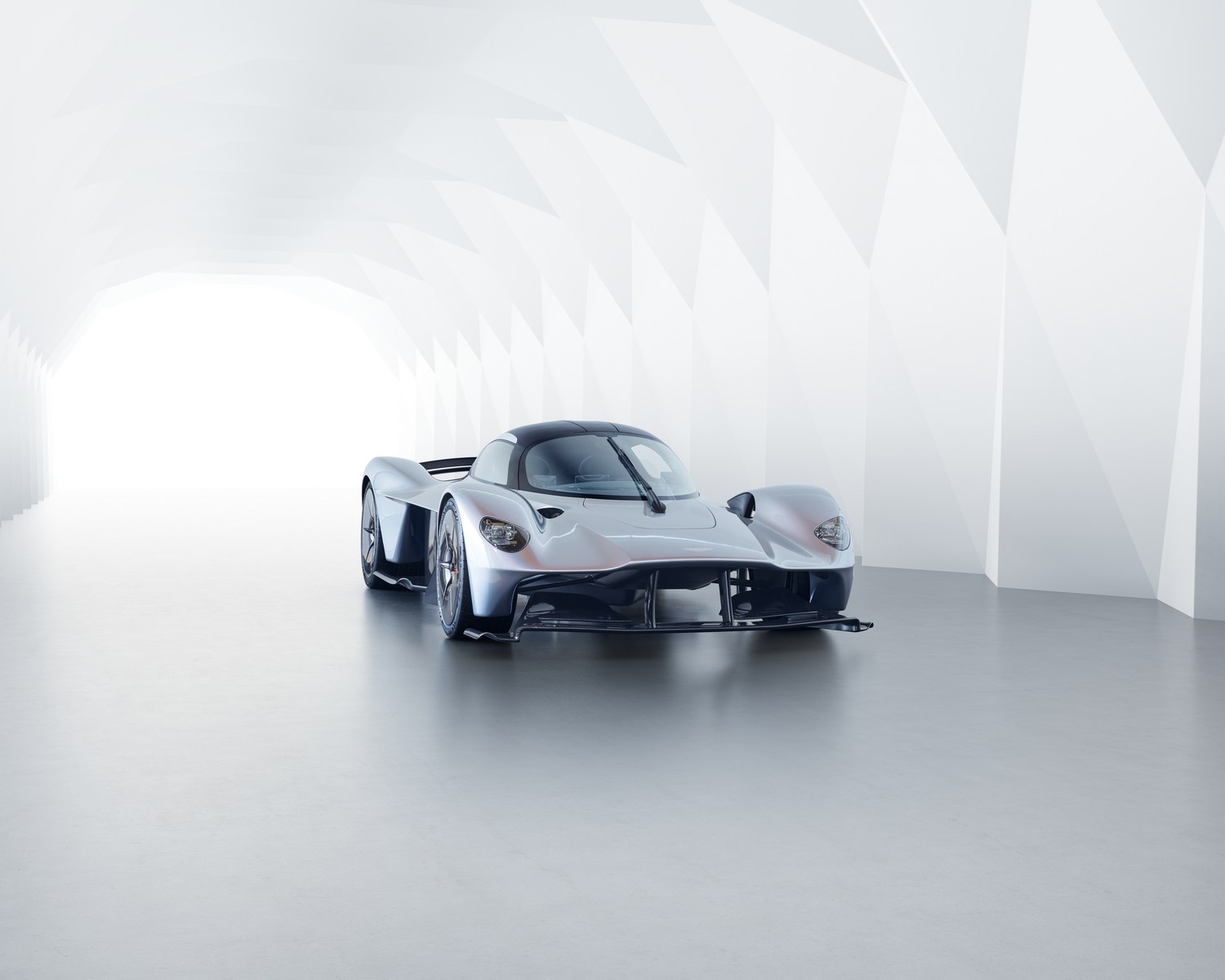 Aston Martin Valkyrie (2017)