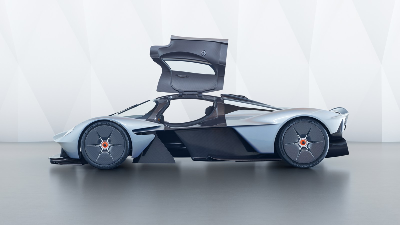 Aston Martin Valkyrie (2017)