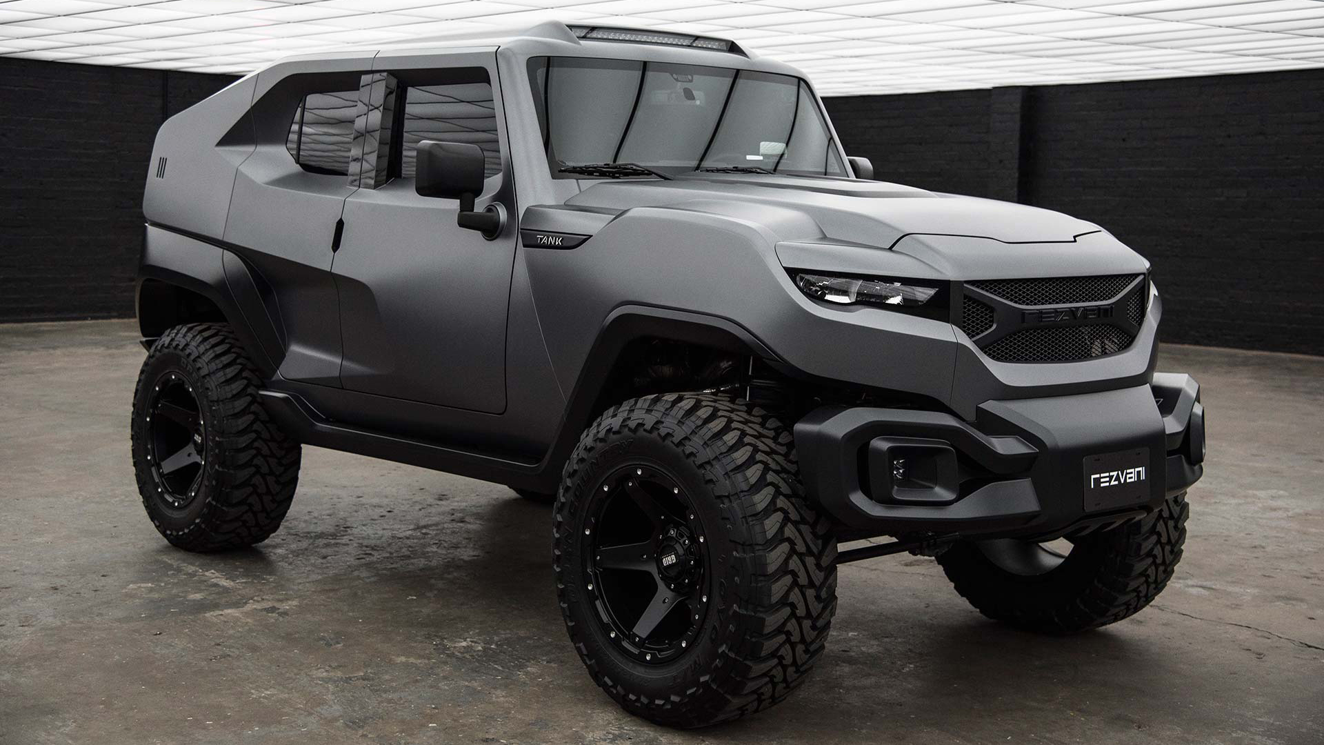 Rezvani Tank (2017)