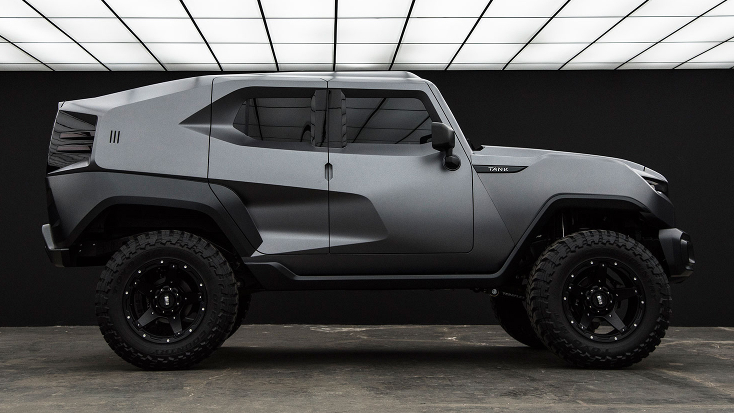 Rezvani Tank (2017)