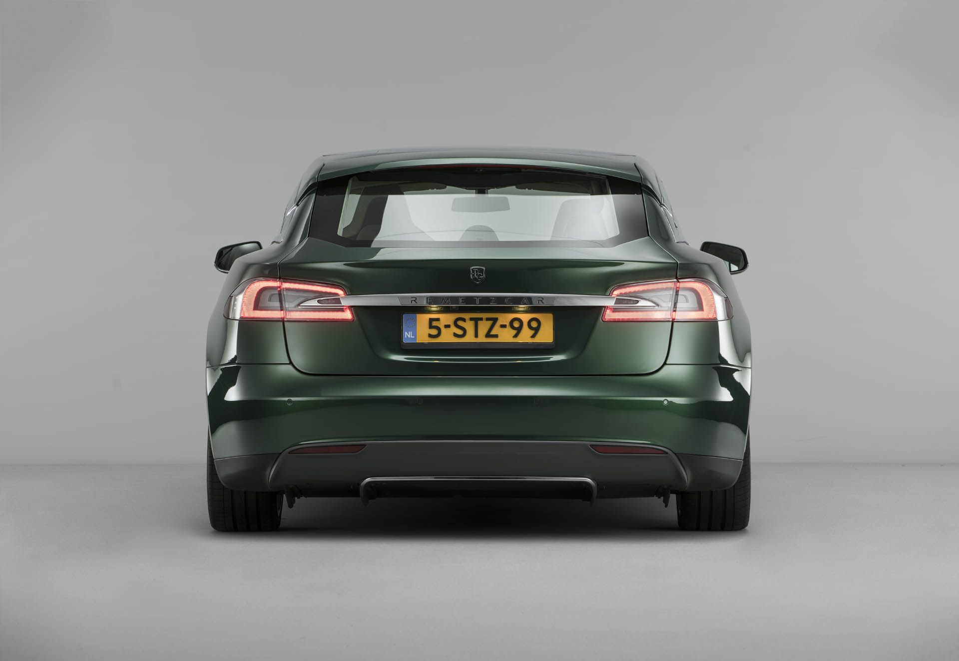 Tesla Model S Shooting Brake by RemetzCar (2018)