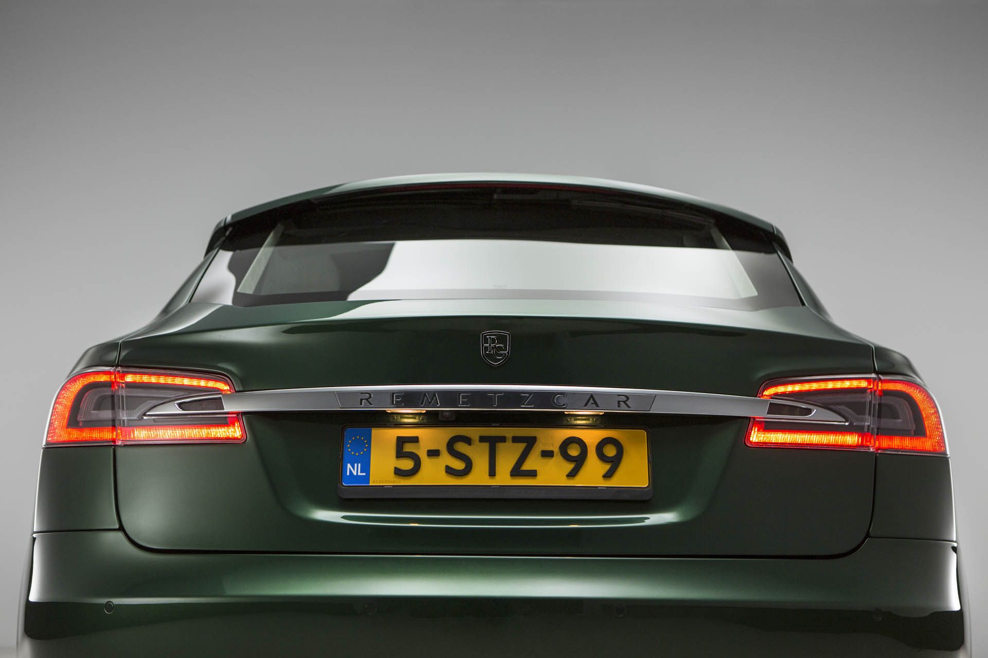 Tesla Model S Shooting Brake by RemetzCar (2018)