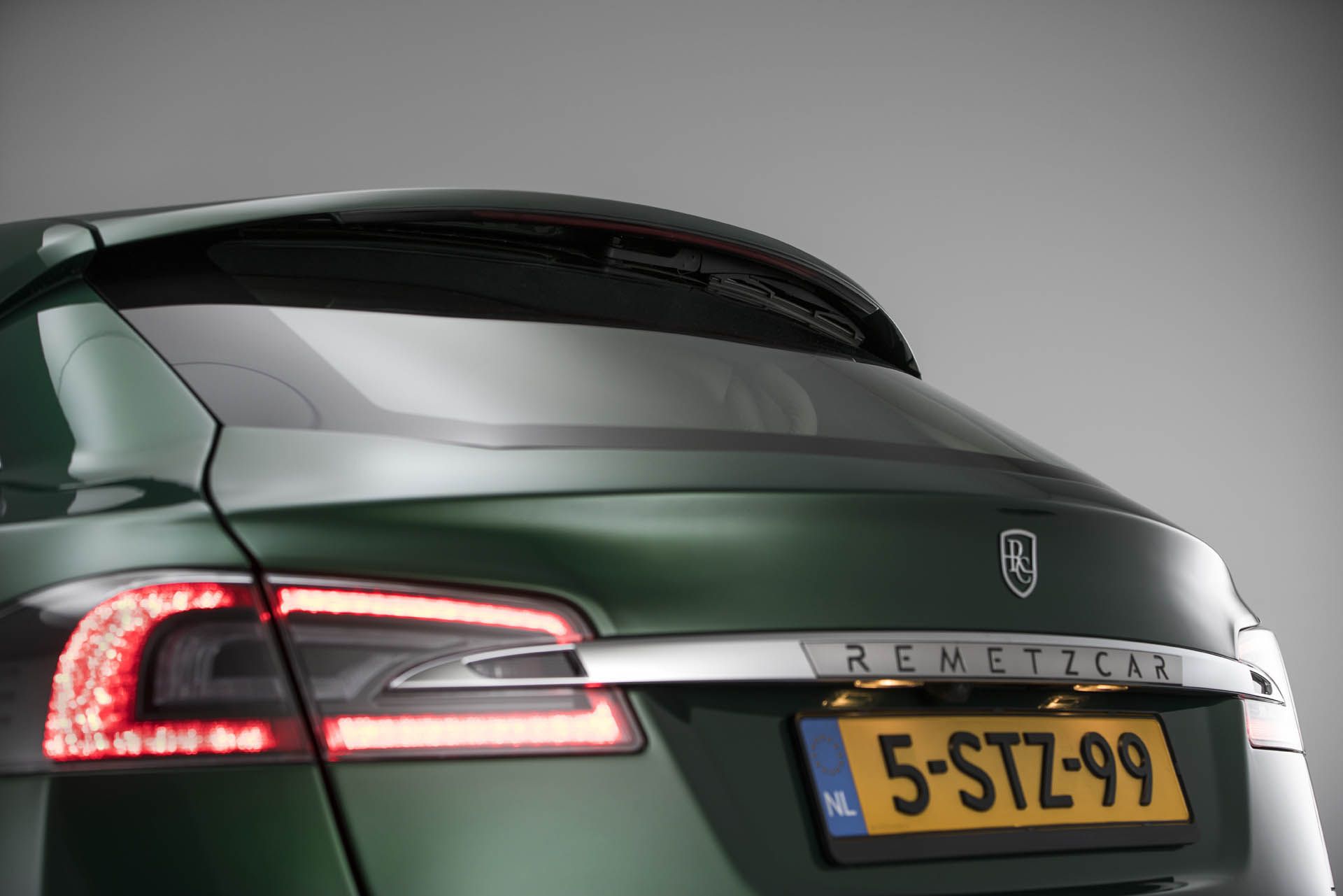 Tesla Model S Shooting Brake by RemetzCar (2018)