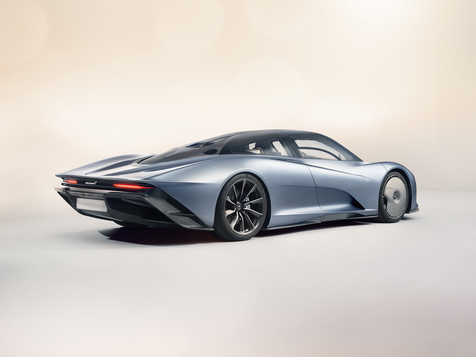 McLaren Speedtail (2018)