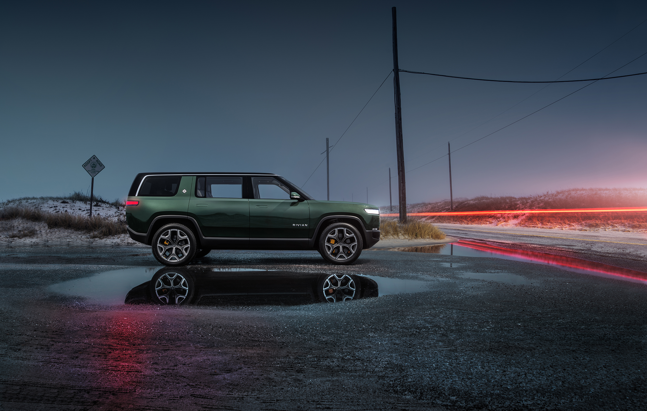 Rivian R1S (2020): 7-Seater Electric SUV