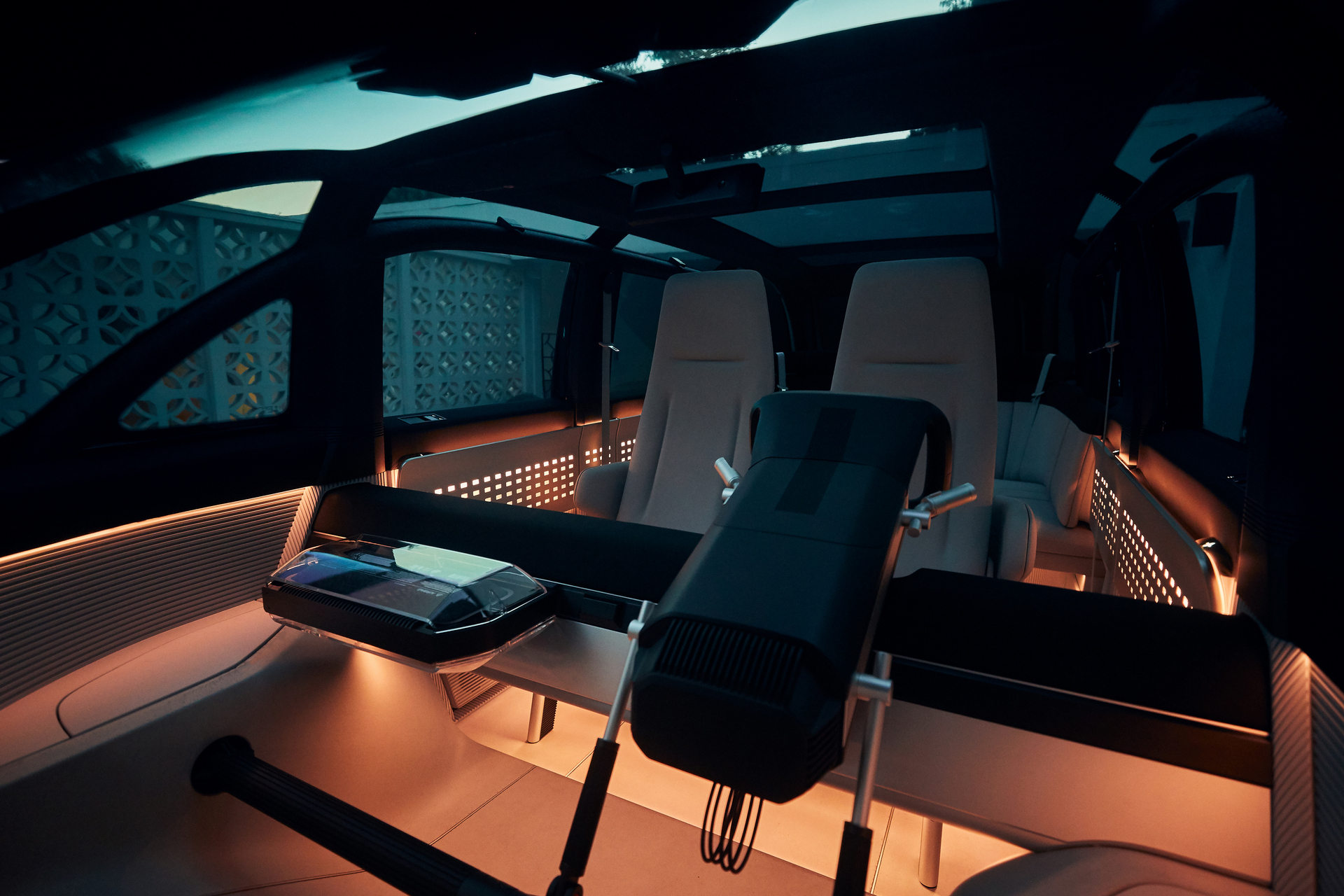 Canoo (2021) - Interior