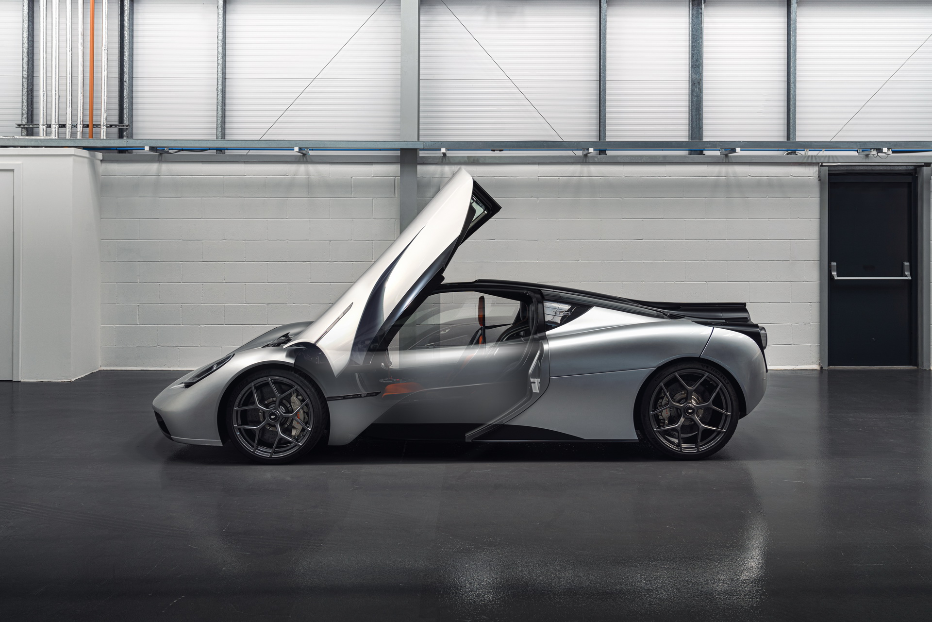 Gordon Murray Automotive T.50 (2022): «Преемник» McLaren F1