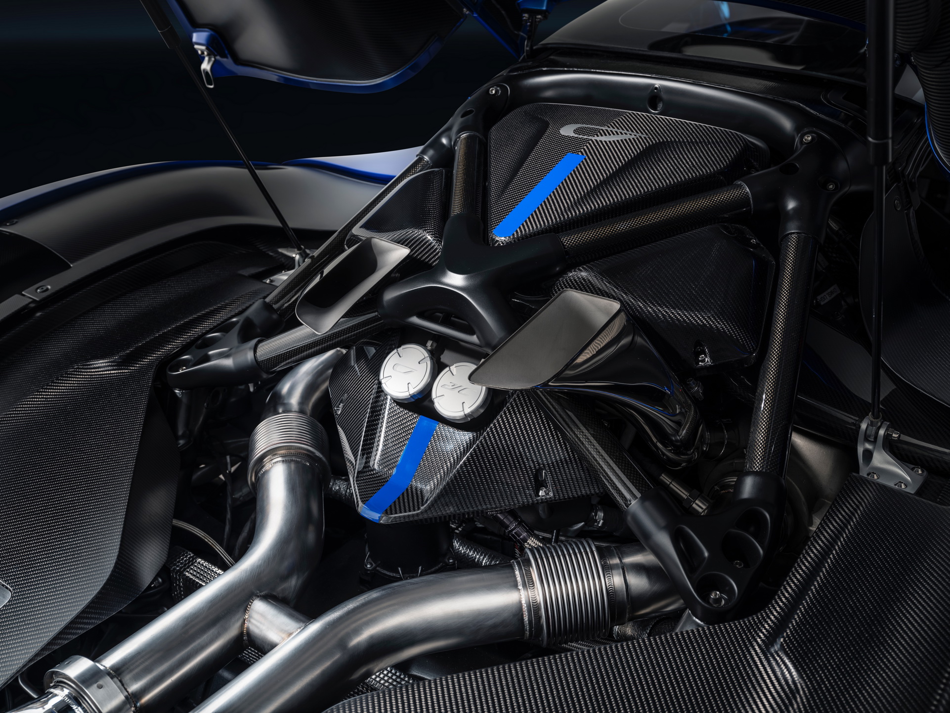 Czinger 21C (2020) – Engine Bay