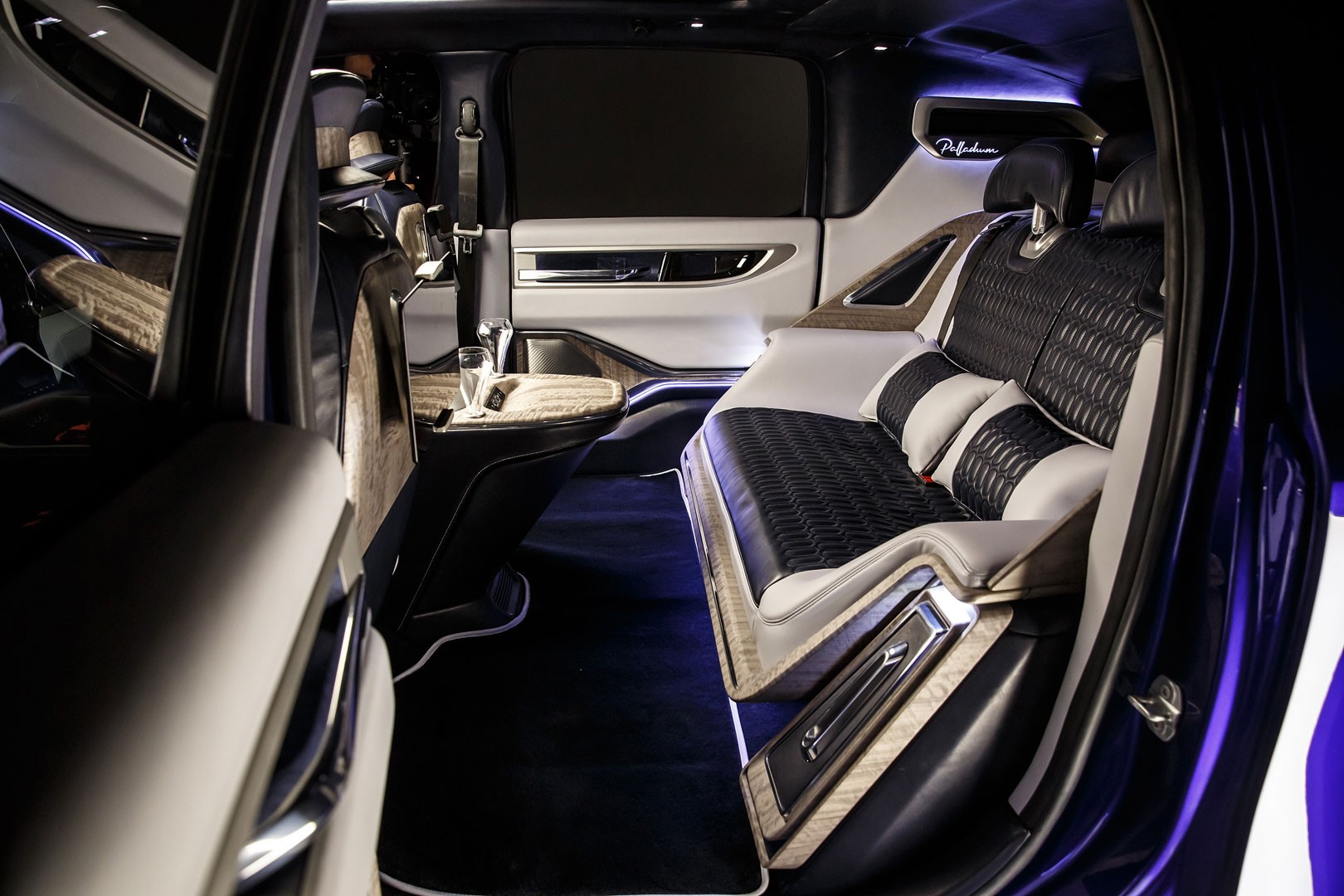 Aznom Palladium by Camal Studio (2020): All-Terrain Luxury Sedan