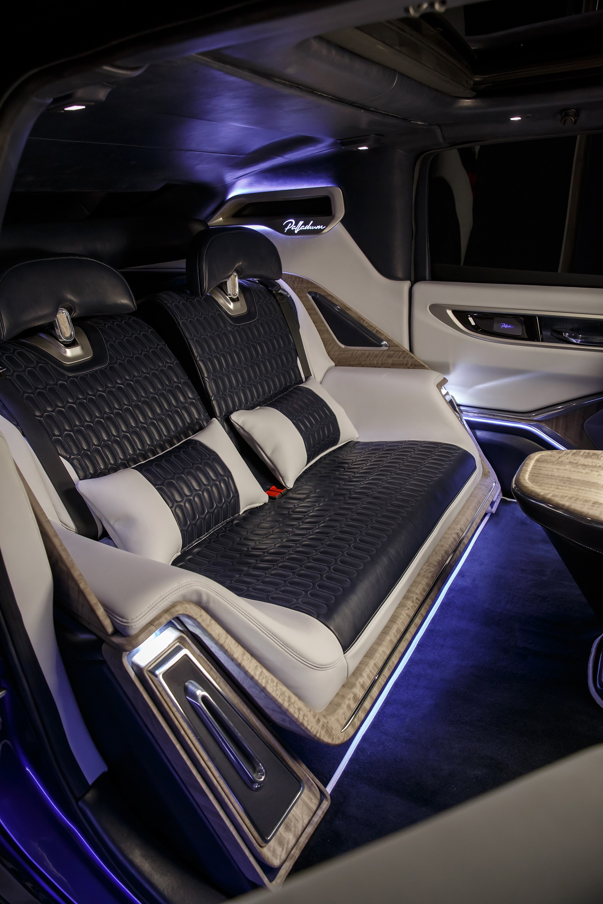 Aznom Palladium by Camal Studio (2020): All-Terrain Luxury Sedan