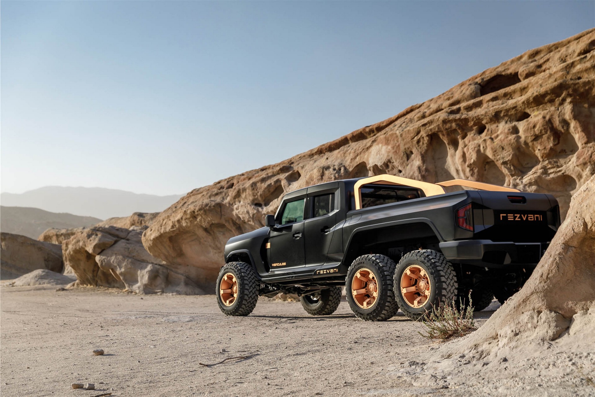 Rezvani Hercules 6×6 (2020)
