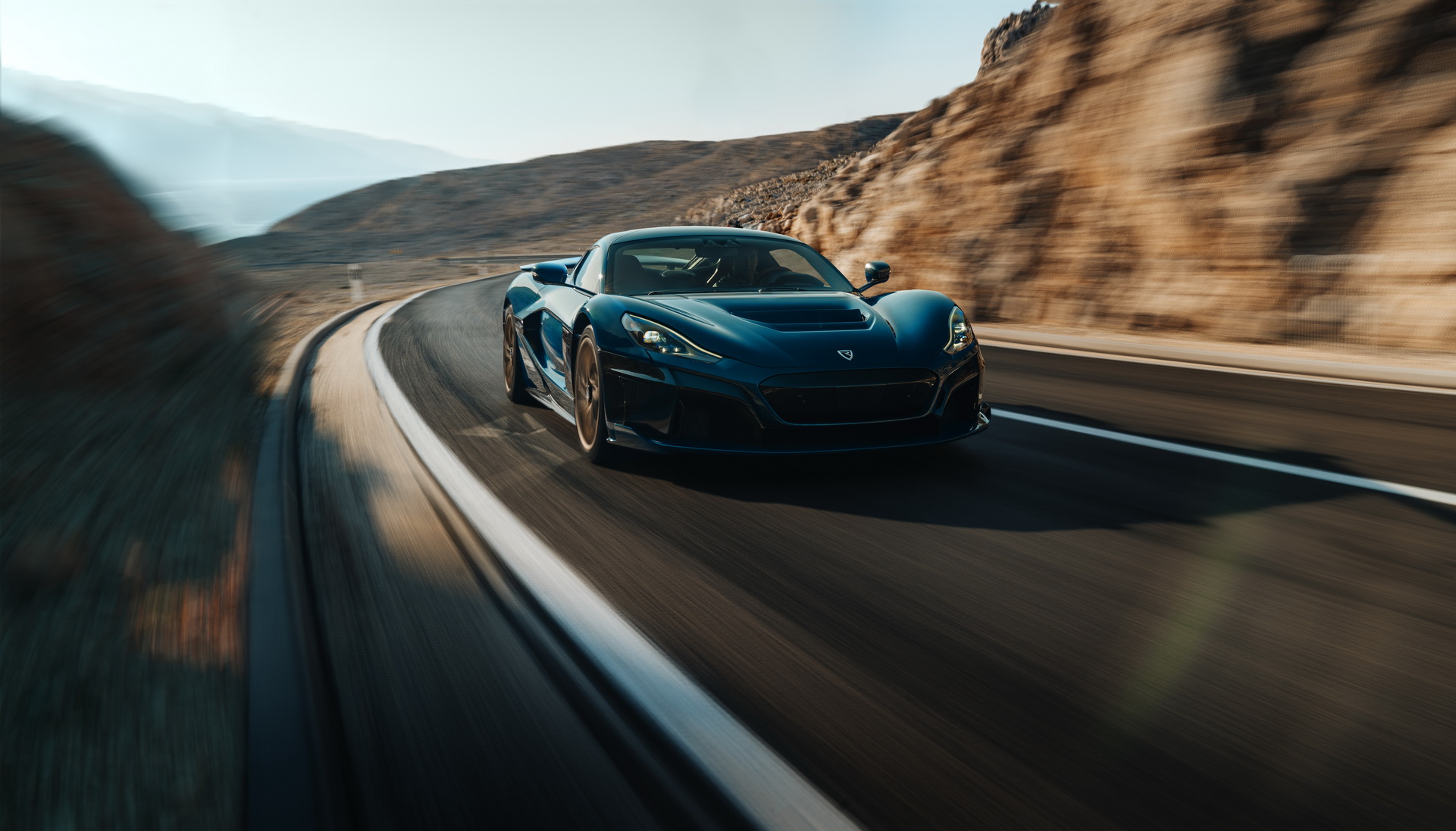 Rimac Nevera (2021)