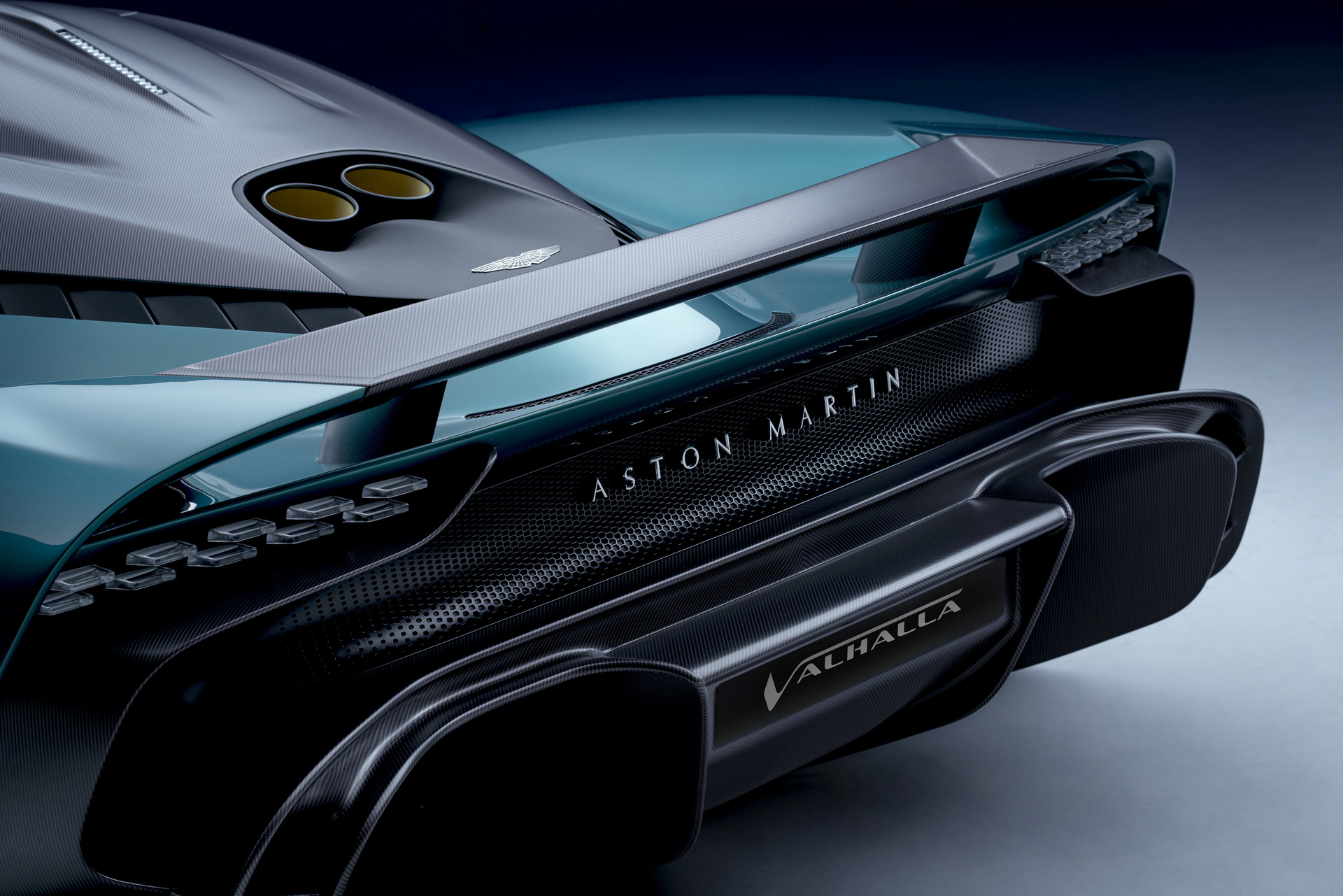 Aston Martin Valhalla (2021)