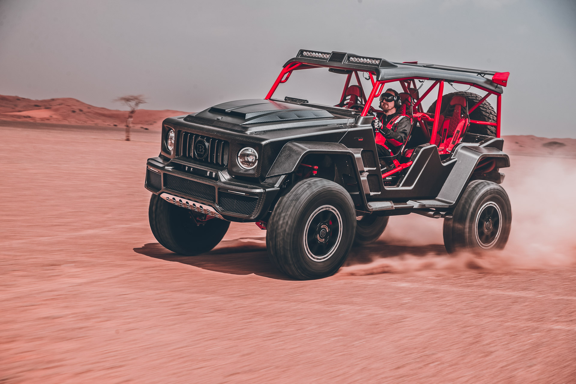 Brabus 900 Crawler (2022): Dune-Bashing Buggy