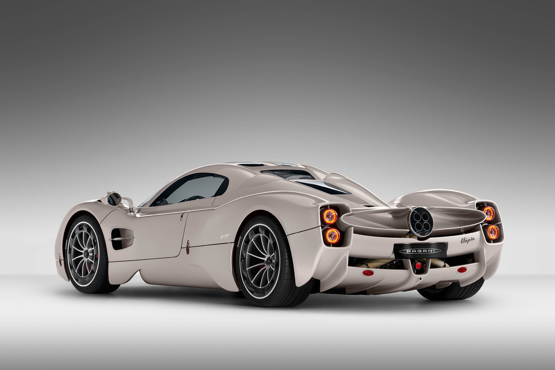 Pagani Utopia (2023)
