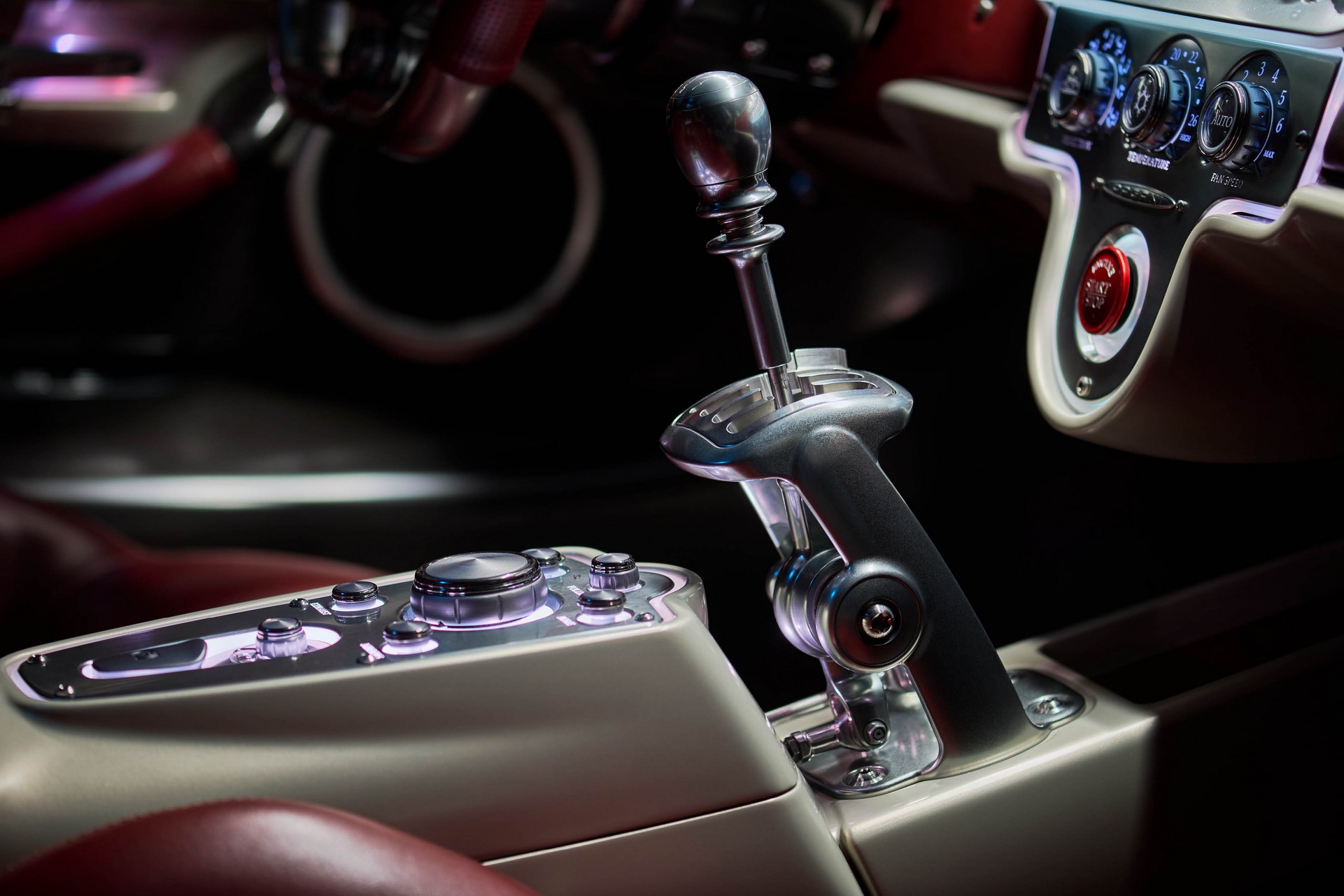 Pagani Utopia (2023) – Interior