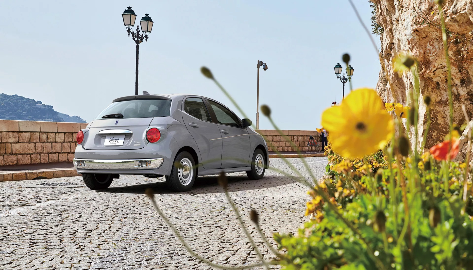 Mitsuoka Viewt Story (2023)