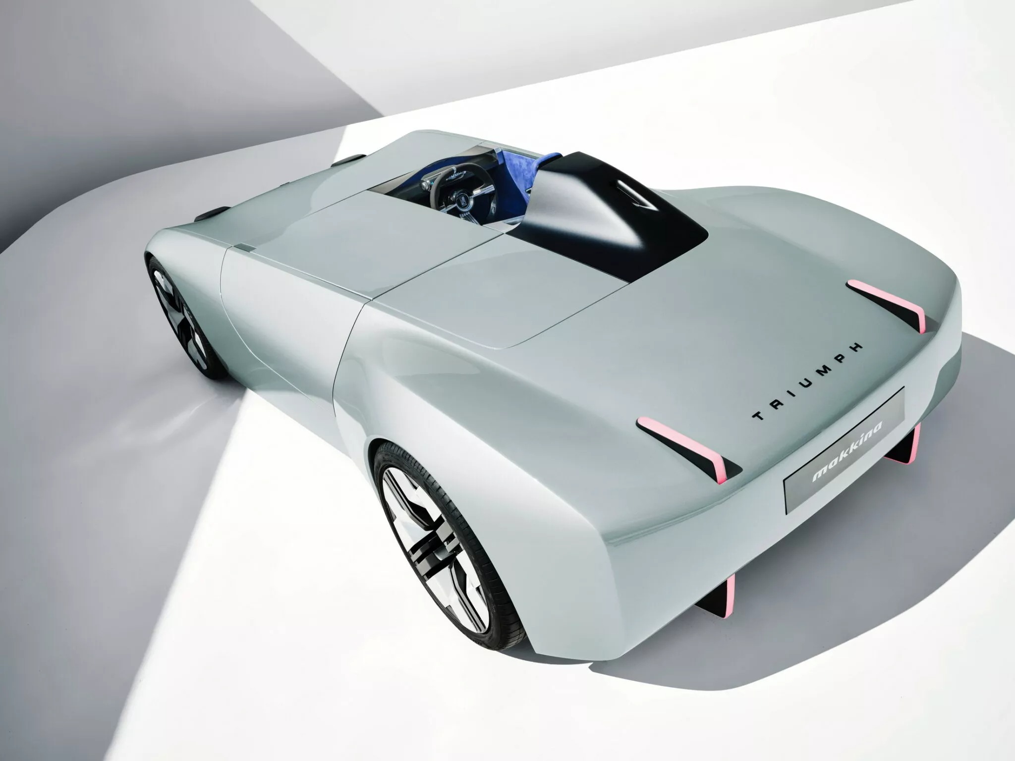 Triumph TR25 by Makkina (2023)