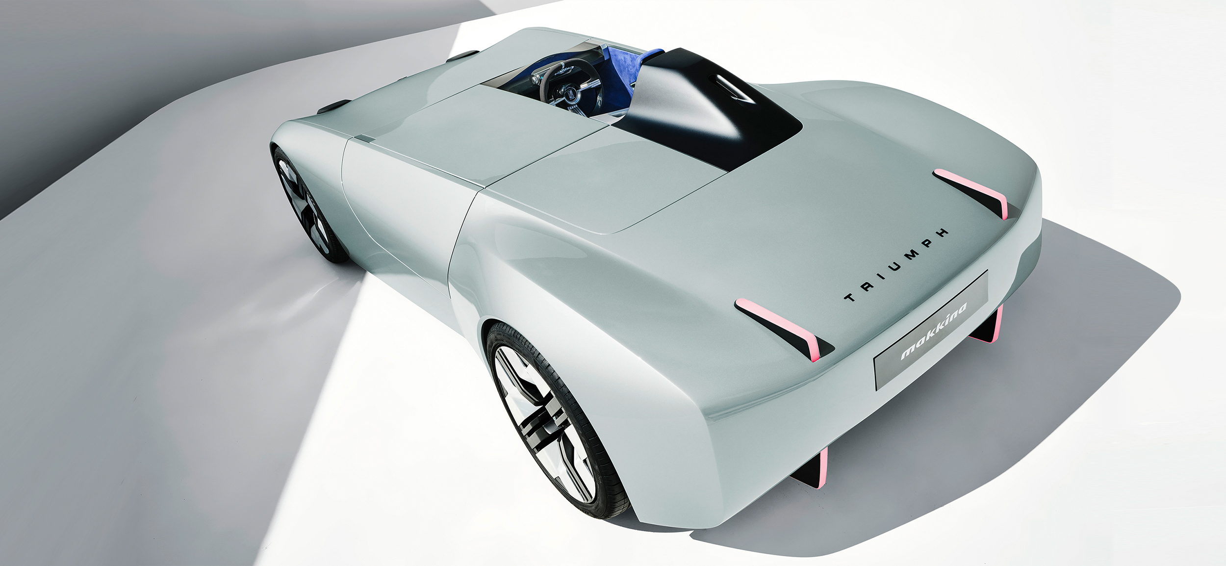 Triumph TR25 by Makkina (2023)
