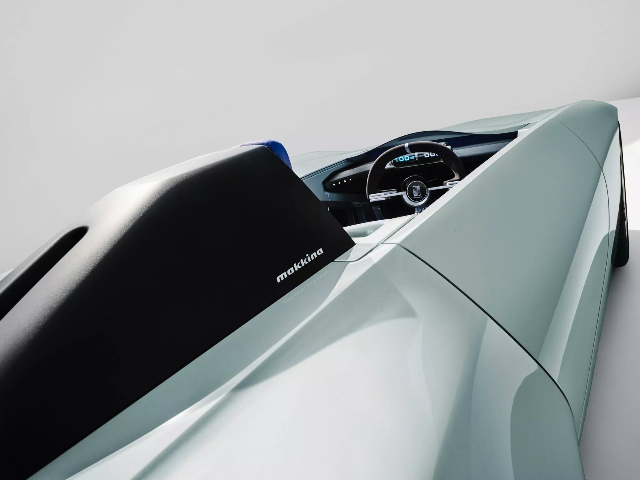 Triumph TR25 by Makkina (2023) – Interior