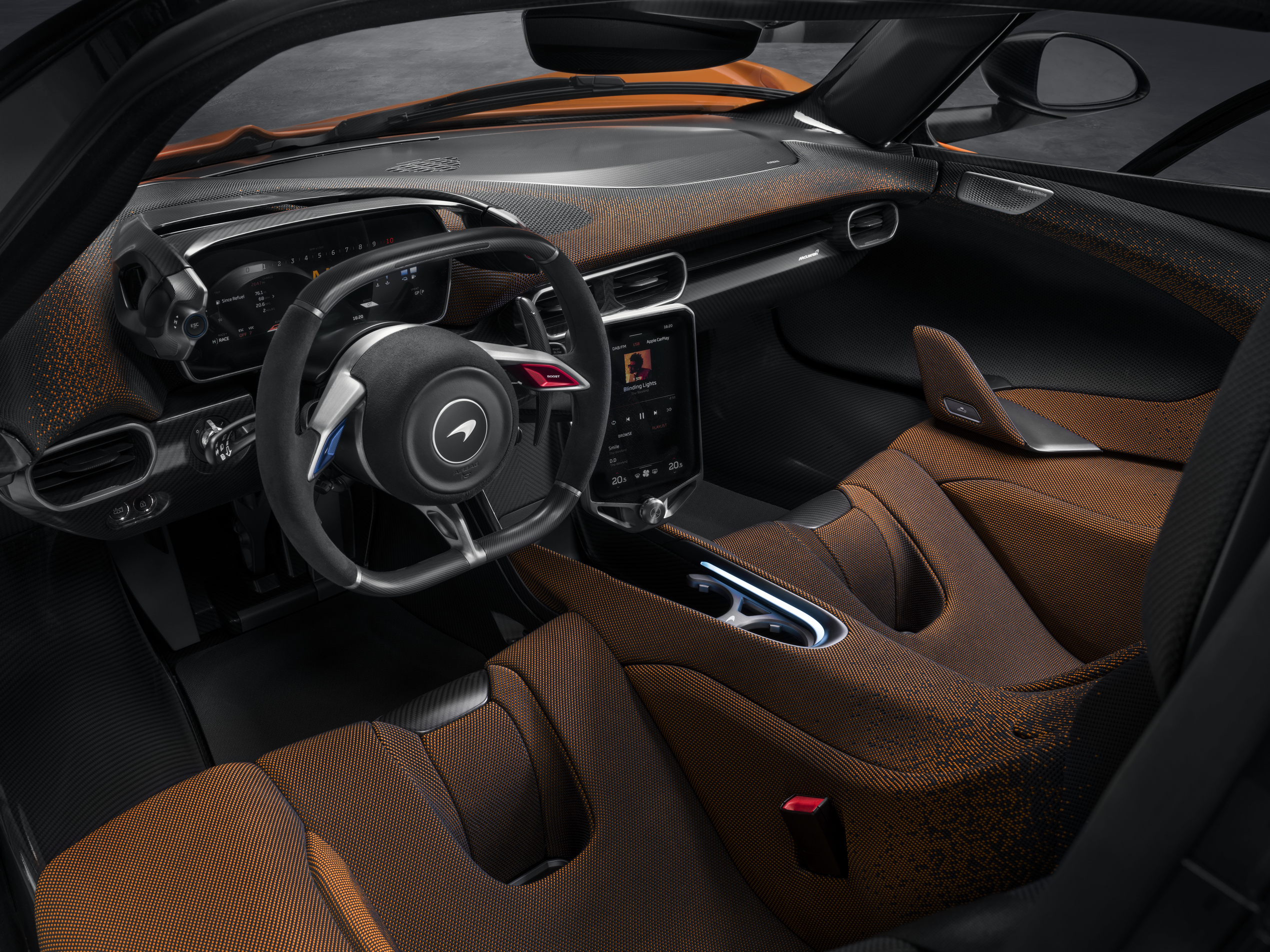 McLaren W1 (2025) – Interior