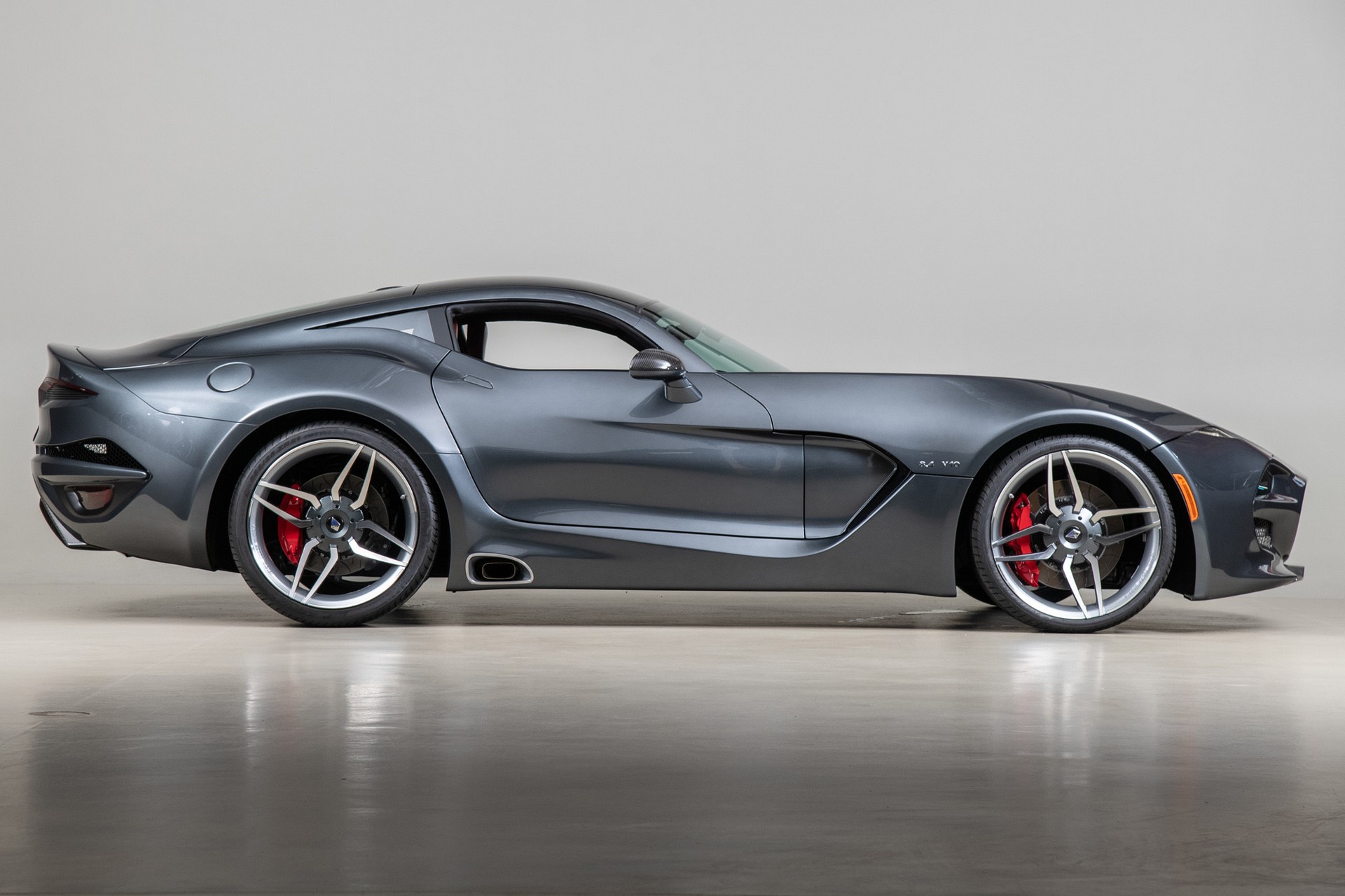 VLF Force 1 V10 (2018)