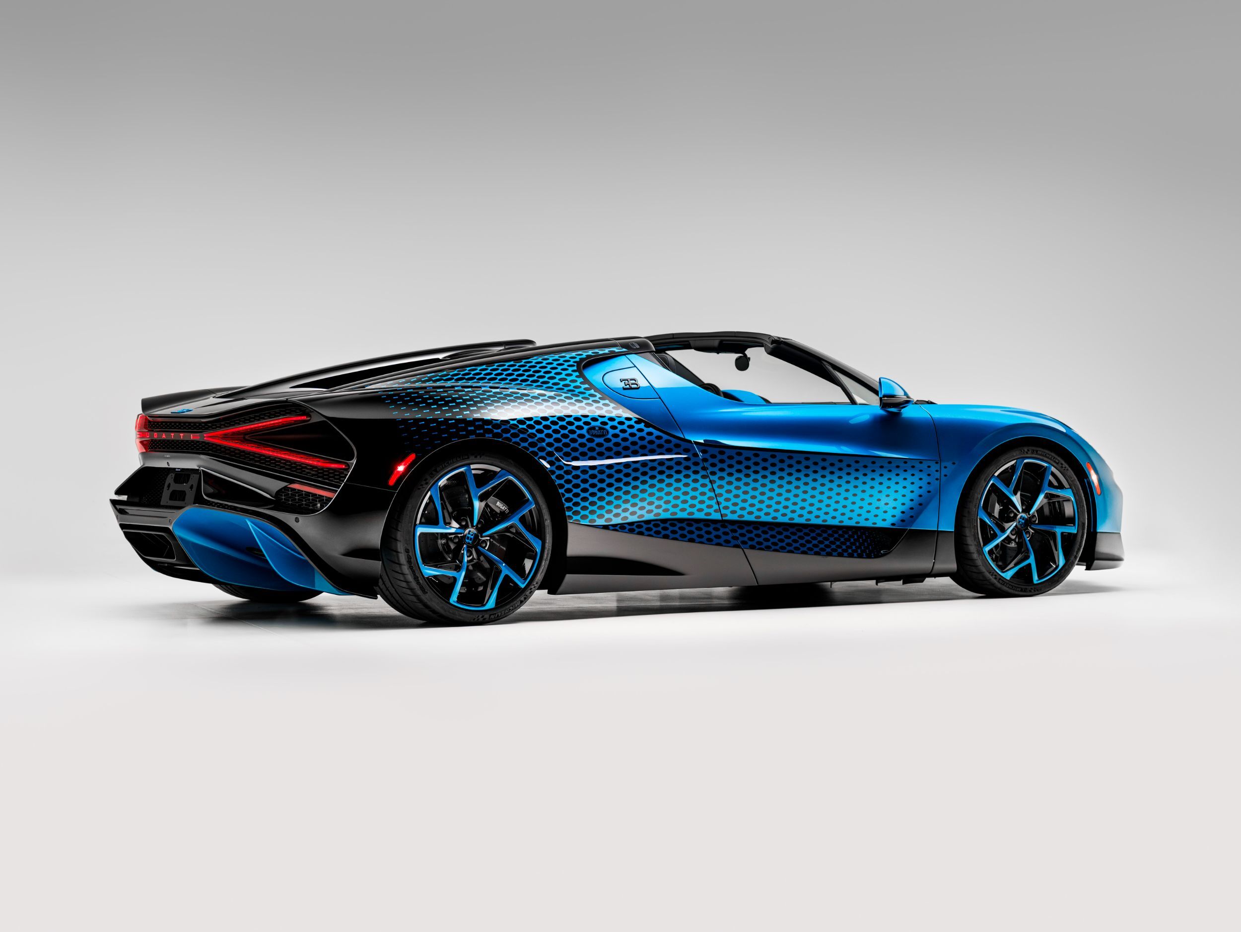 Bugatti W16 Mistral Fly Bug (2026)