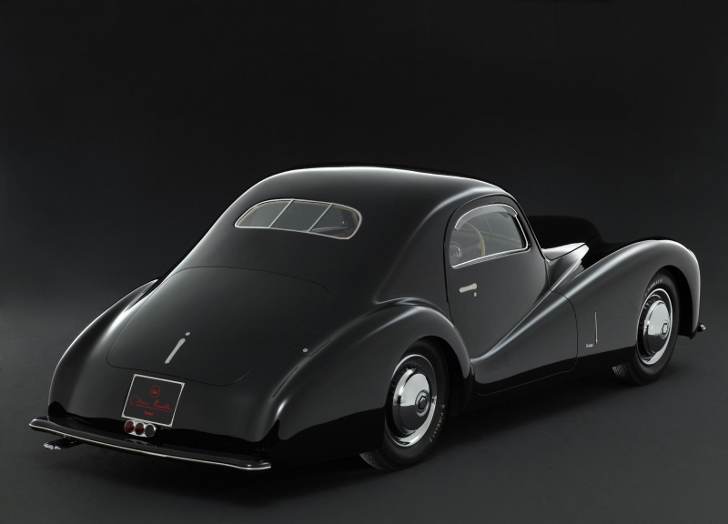 Alfa Romeo 6C 2500 SS Coupe (Bertone), 1942 - Photo: Roberto Carrer