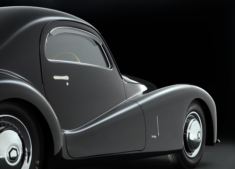 Alfa Romeo 6C 2500 SS Coupe (Bertone), 1942 - Photo: Roberto Carrer