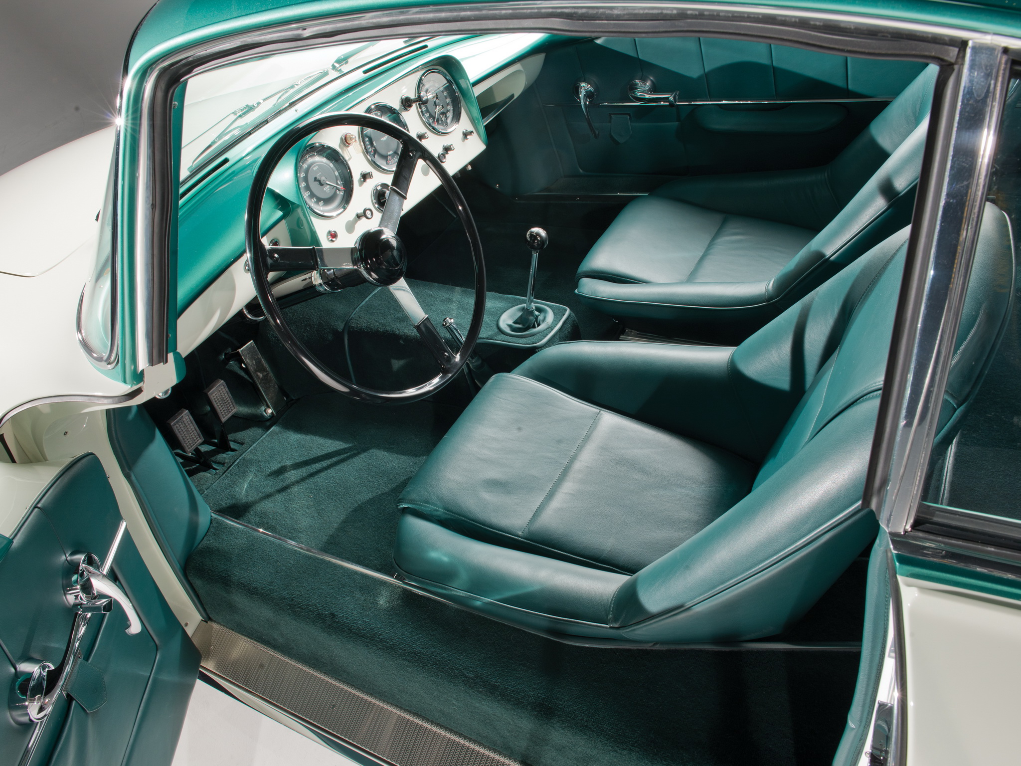 Aston Martin DB2/4 Mk II Supersonic (Ghia), 1956 - Interior - Photo: Darin Schnabel